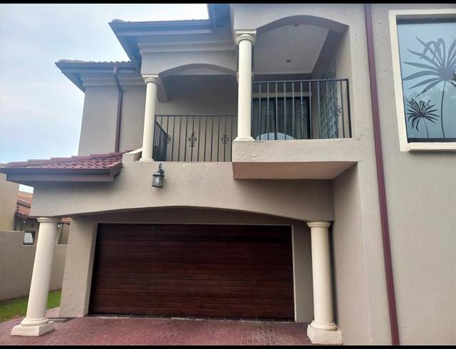 6 BEDROOM HOUSE FOR SALE IN KLIPPOORTJIE